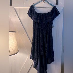 Stunning lace dress 💙